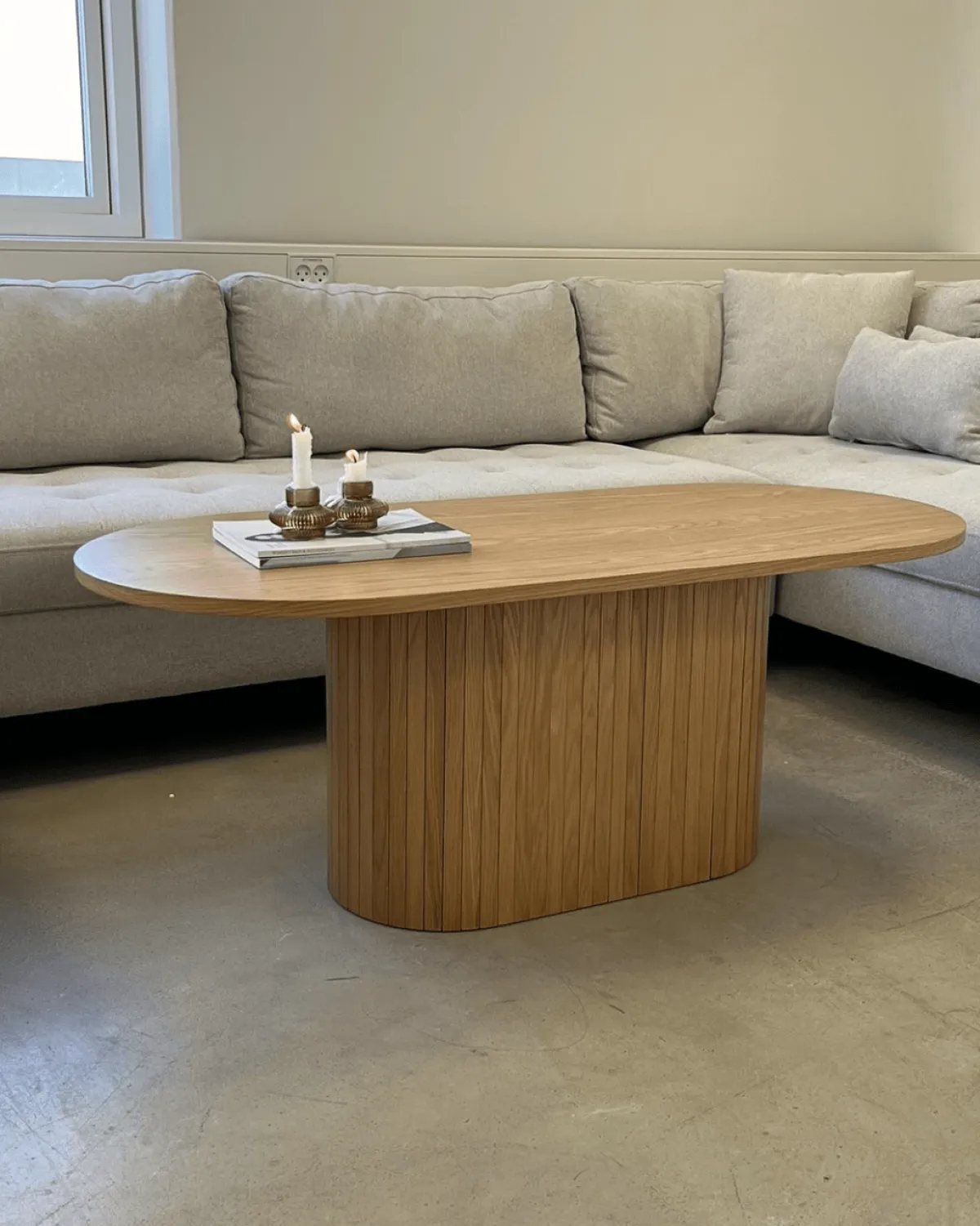 Nimara Bobby - Oval sofabord 120x55x45 cm Eg* Sofaborde