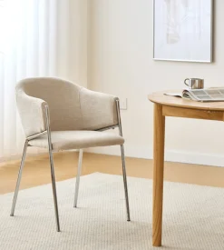 Nimara Carolina spisebordsstol i beige tekstil med chrome ben* Spisebordsstole