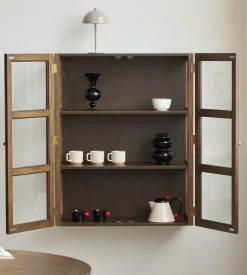 Nimara Havana væghængt vitrineskab i røget eg 100x80x35 cm* Vitrineskabe|Vitrineskabe