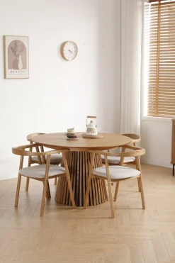 Nimara Jocelyn spisebordsstol i eg med beige stofsæde* Spisebordsstole