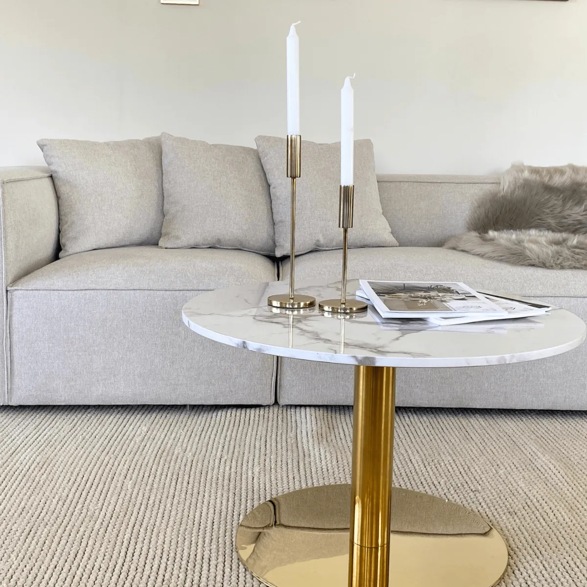 Nimara Lazio rundt sofabord i hvid marmor look med guld/messing ben Ø70 cm* Sofaborde