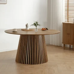 Nimara Lewis - Lamel rundt Spisebord I Egefiner Ø140 cm* Spiseborde