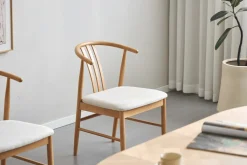 Nimara Lizzie spisebordsstol i bøg med polstret sæde i beige* Spisebordsstole