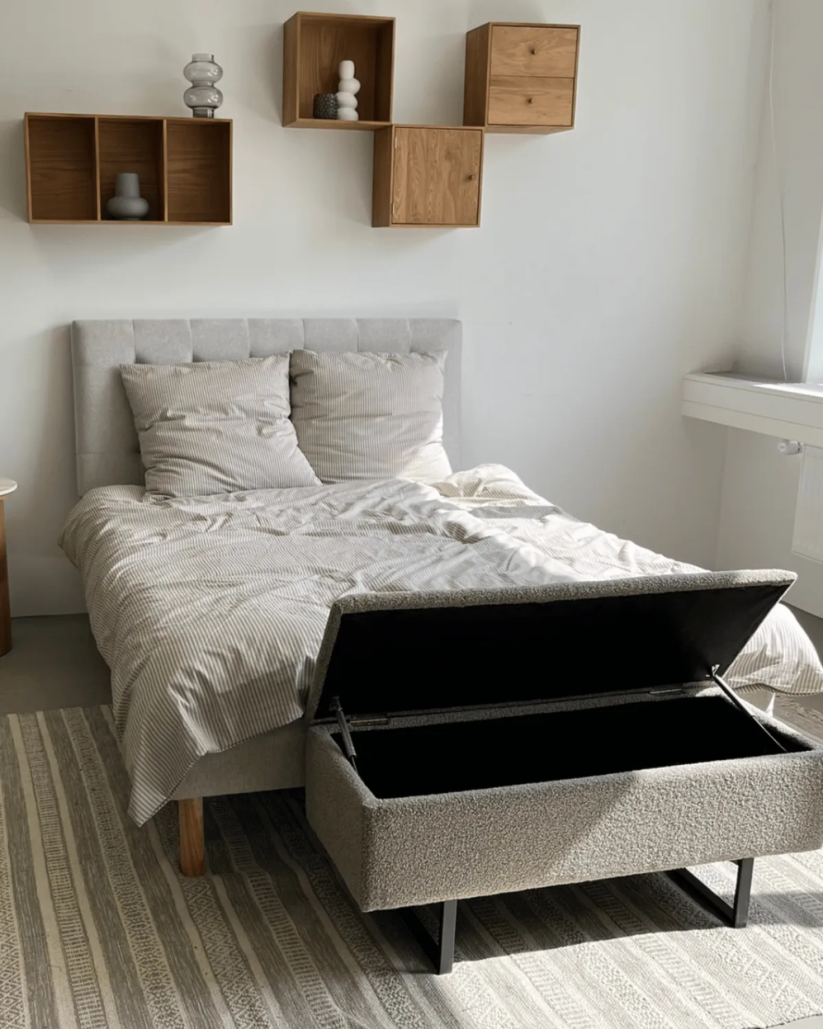 Nimara Malika bænk med opbevaring i beige boucle 95x35x40 cm* Bænke|Bænke