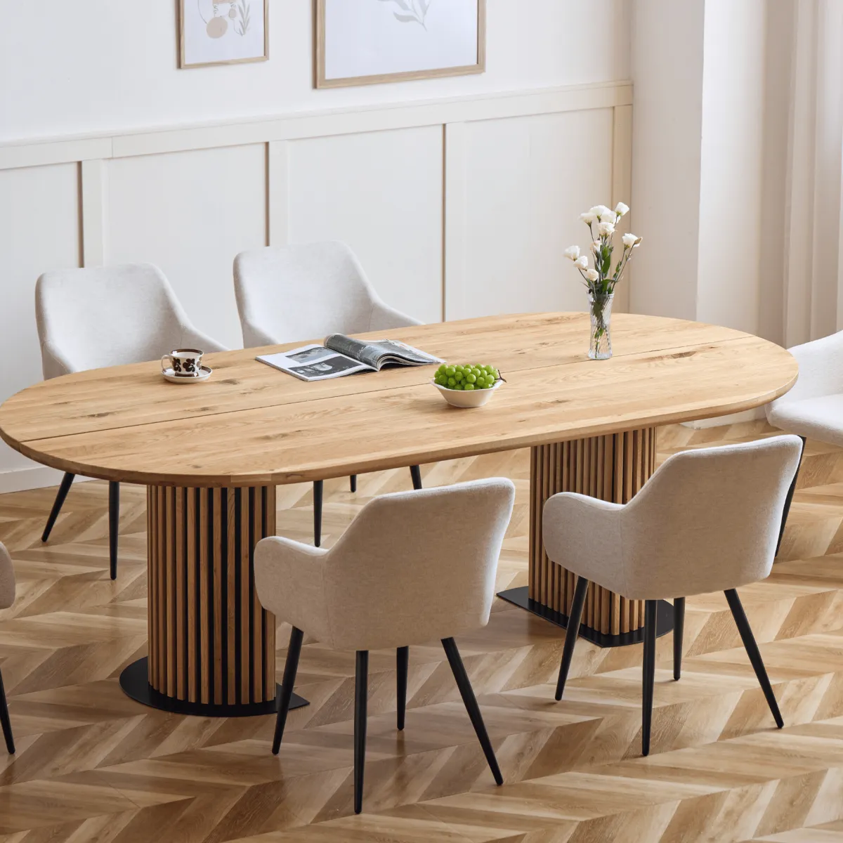 Nimara Matteo - Plankebord med lamelfod i olieret/natur massiv eg 300x120x77 cm* Spiseborde