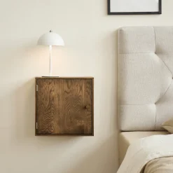 Nimara Rumi Vægreol med låge og hylde 33x20x33 cm røget eg inkl. vægophæng* Reoler|Opbevaring Til Spisestuen