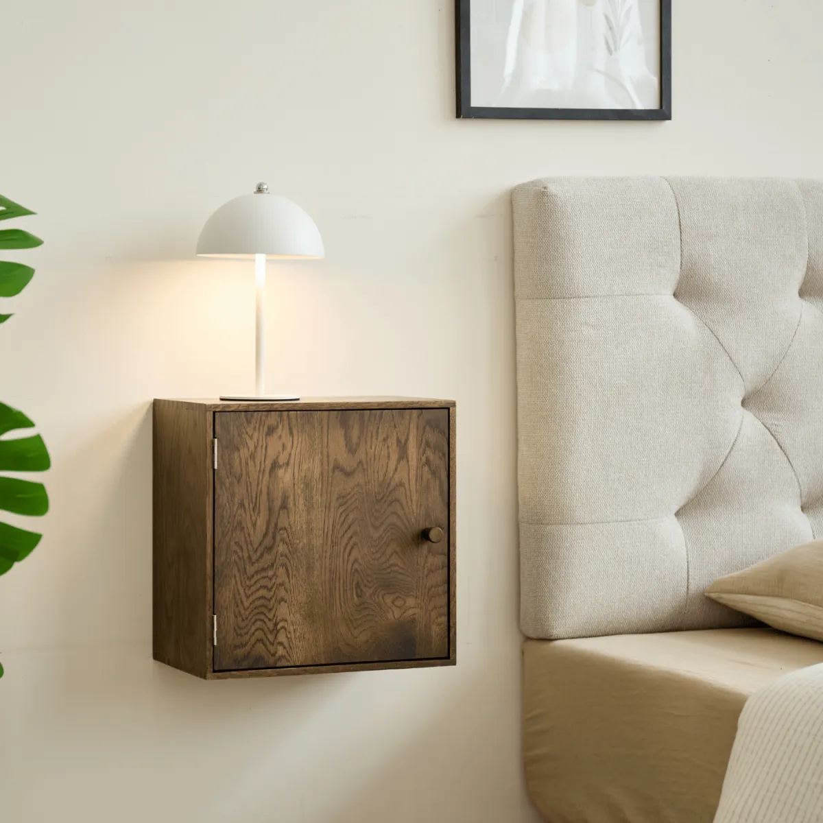 Nimara Rumi Vægreol med låge og hylde 33x20x33 cm røget eg inkl. vægophæng* Reoler|Opbevaring Til Spisestuen