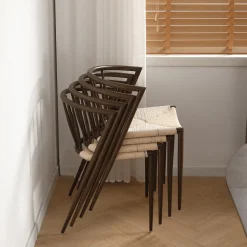 Nimara Spisebordssæt - Susan plankebord i røget eg 200 cm + 6 x Bella spisebordsstol i røget egelook med fletsæde* Spisebordssæt